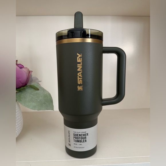 Stanley Other - 🎉LAST CHANCE🎉Stanley 40oz. Quencher Protour Flipstraw Tumbler Cypress